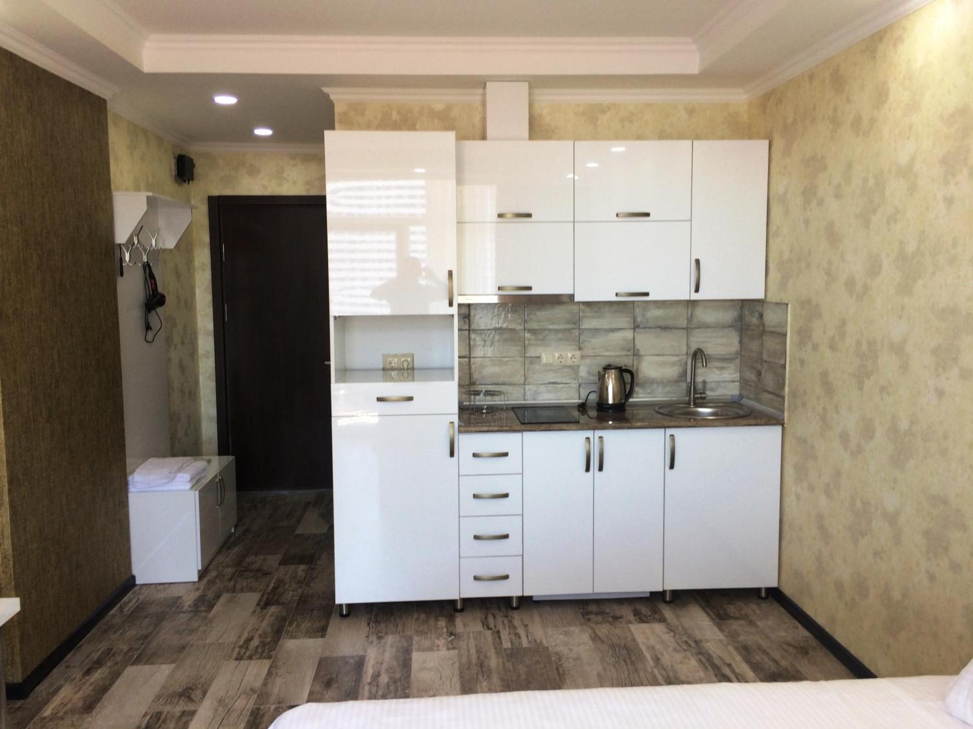Selfie Apartment Batumi Bagian luar foto
