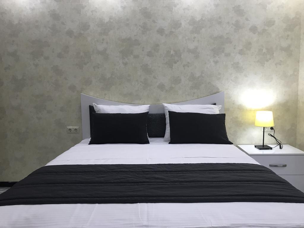 Selfie Apartment Batumi Bagian luar foto