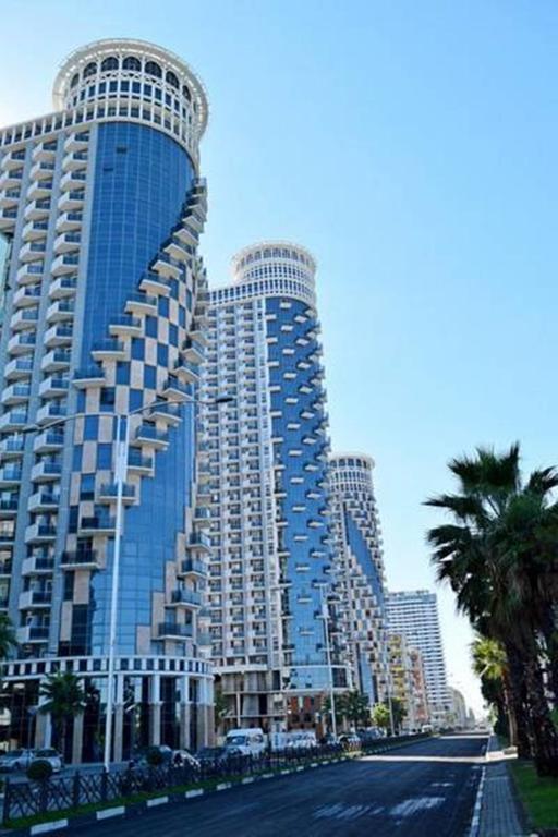 Selfie Apartment Batumi Bagian luar foto